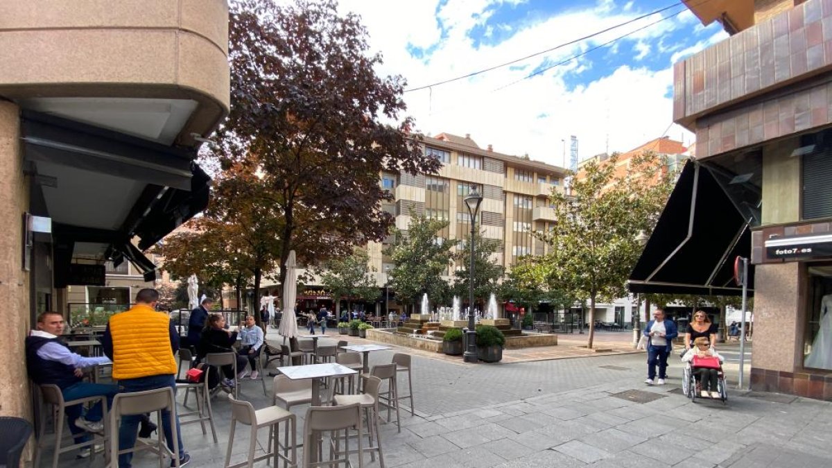 Plaza de Martín y Monsó en Valladolid. J.M. Lostau