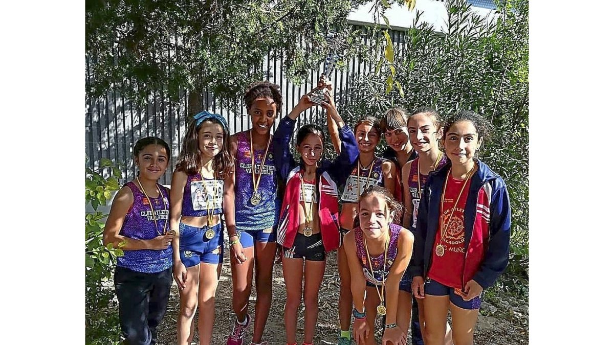 El CAV alevín, campeón de la categoría femenina.-