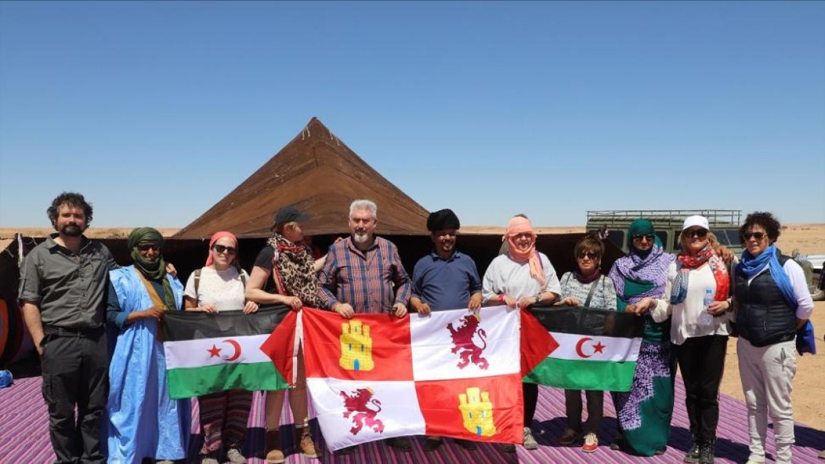 Fotografía de grupo de la delegación de Castilla y León en El Aaiún-ICAL