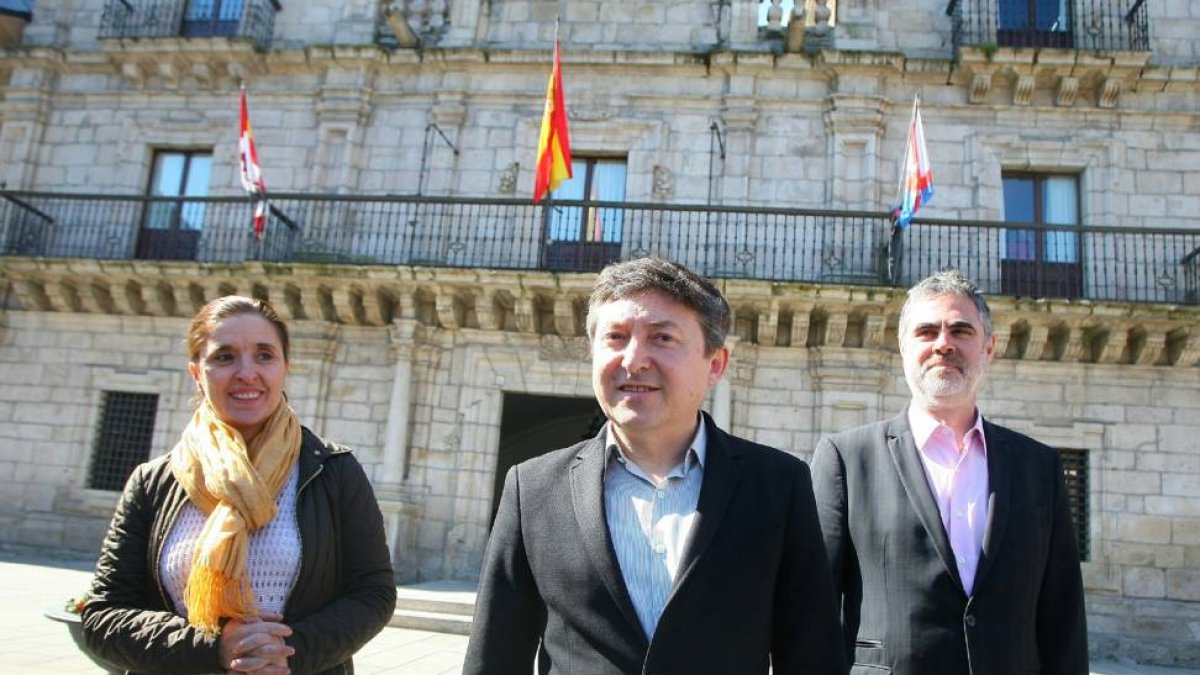 El alcalde de Ponferrada, Samuel Folgueral, anuncia su presentación a las elecciones-Ical