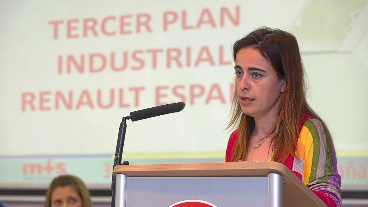 Laura del Ser durante una asamblea de UGT.-PABLO REQUEJO