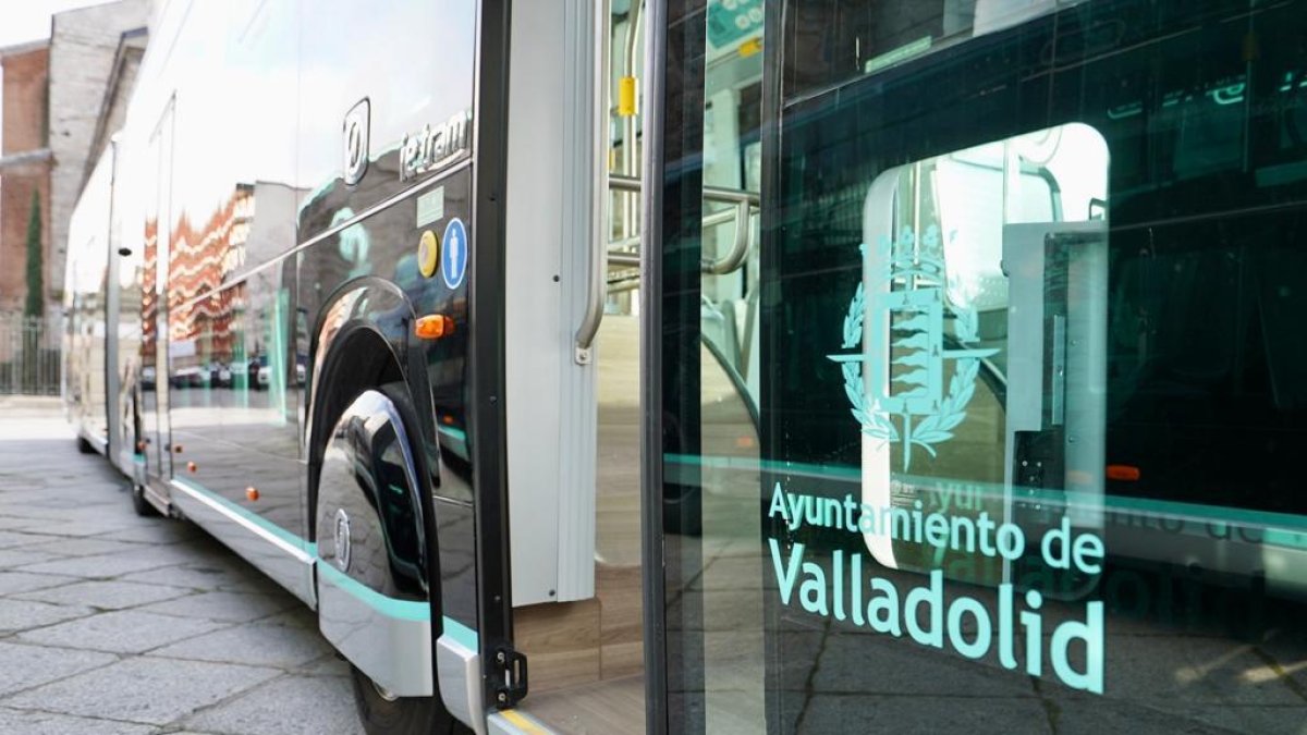 Imagen de archivo Auvasa. -AYTO. VALL.