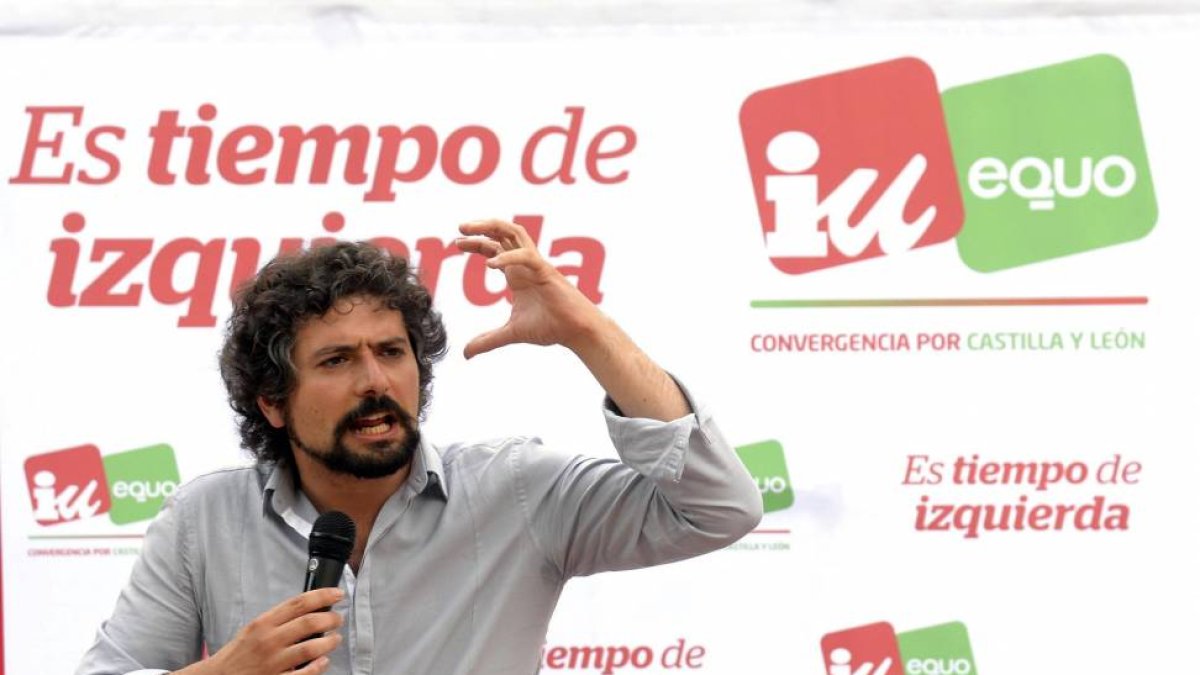 El candidato a la Presidencia a la Junta de CyL, José Sarrión participa en un acto público en Burgos-Ical