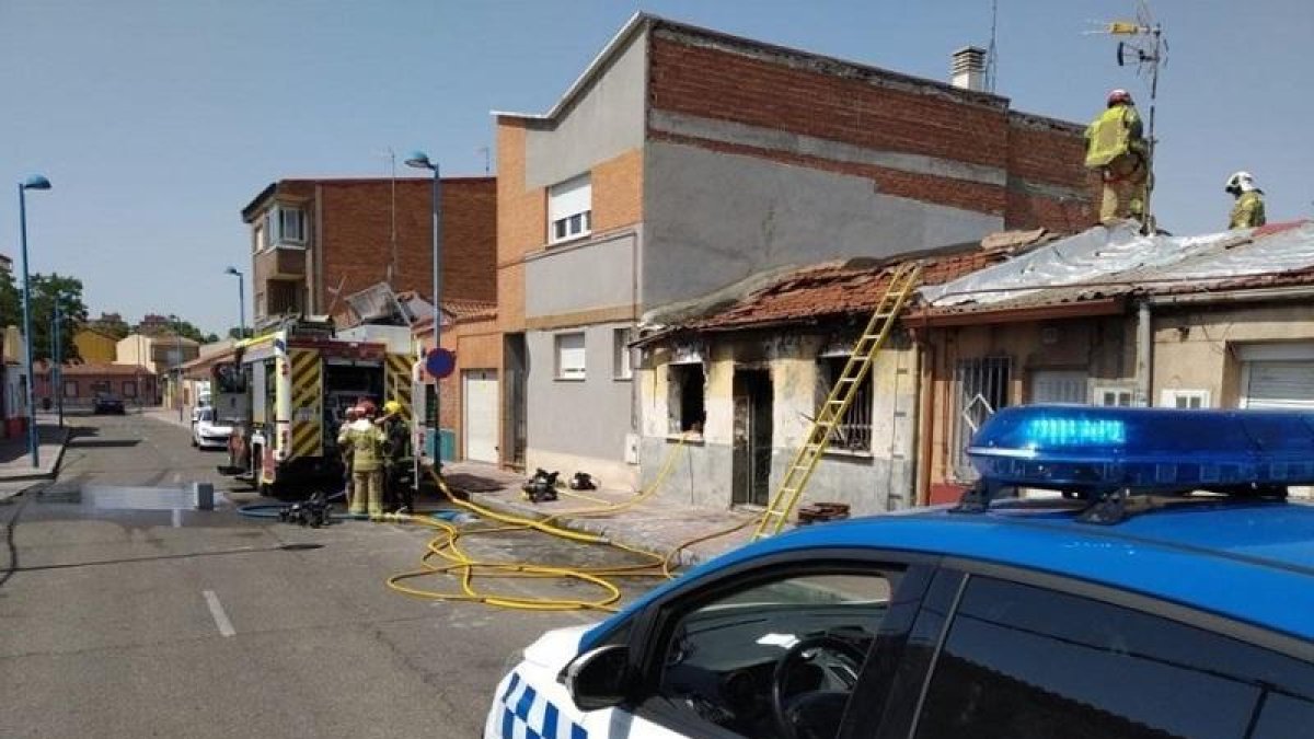 Vivienda en la que ha ocurrido el incendio-E. PRESS