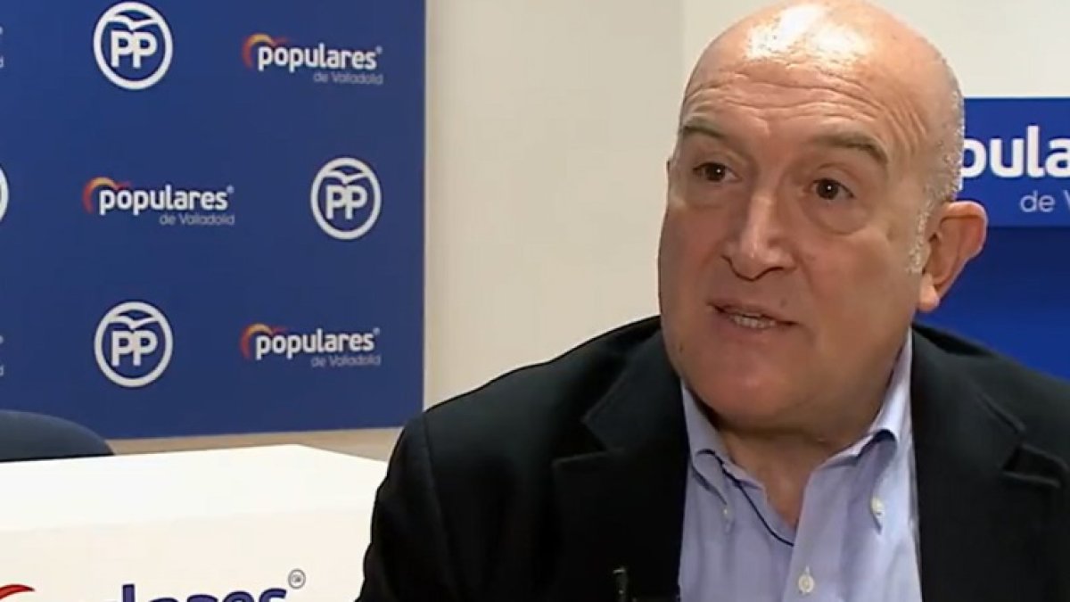 Jesús Julio Carnero durante una entrevista con La8 de Valladolid