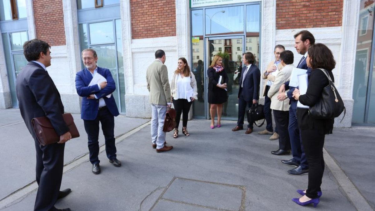 El alcalde de Valladolid, Óscar Puente, acude a la reunión de la Sociedad Valladolid Alta Velocidad-ICAL