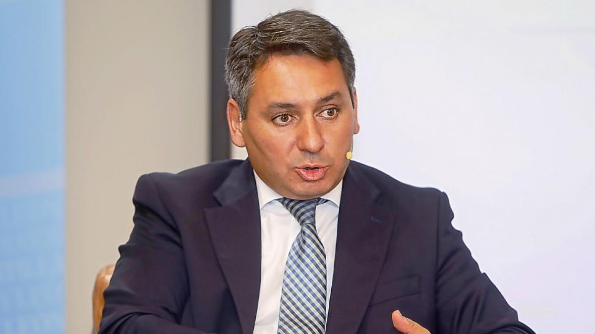 Antonio Bengoa, ayer, en el Club de Prensa.-J.M.LOSTAU