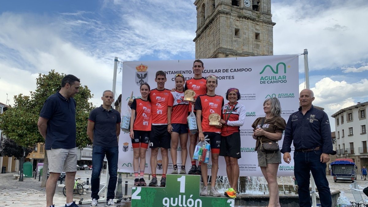 Podio masculino y femenino en Aguilar con Zoila Sicilia en el primer puesto. / E. M.