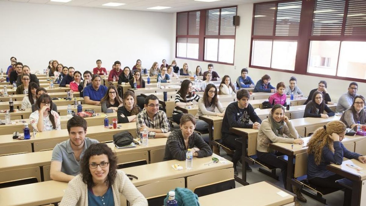 Una de las aulas donde se realizan las pruebas para optar a una de las 7.527 plazas de Formación Sanitaria Especializada (MIR, EIR, FIR, etc.)-ICAL