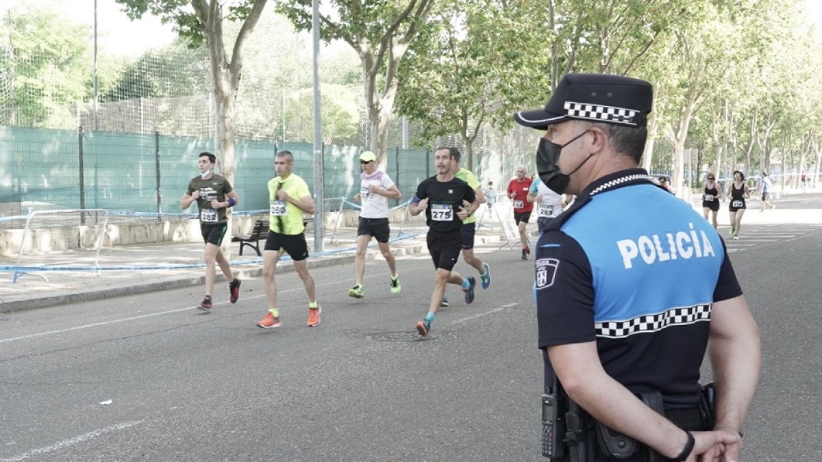 Celebración de la XI edición del Cross de la Policía Municipal de Valladolid. - ICAL