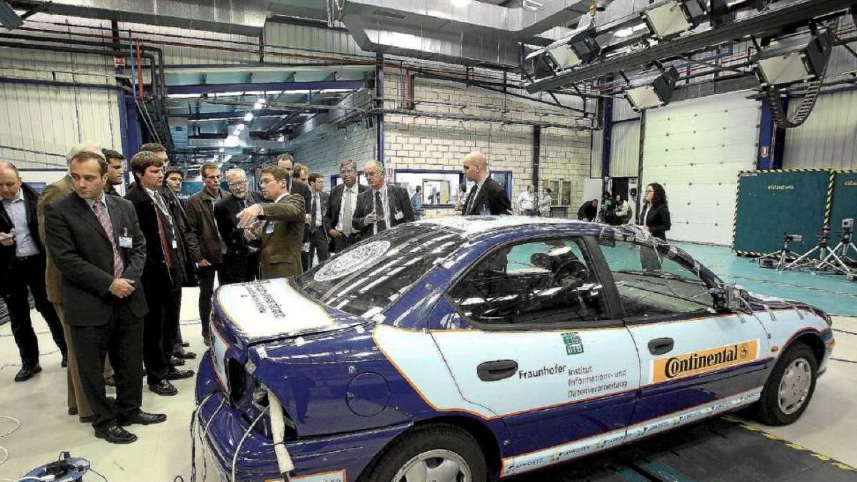 Imagen de archivo de la presentación, en la sede de Cidaut en el Parque Tecnológico de Boecillo, de un prototipo con novedosas medidas de seguridad-Ical