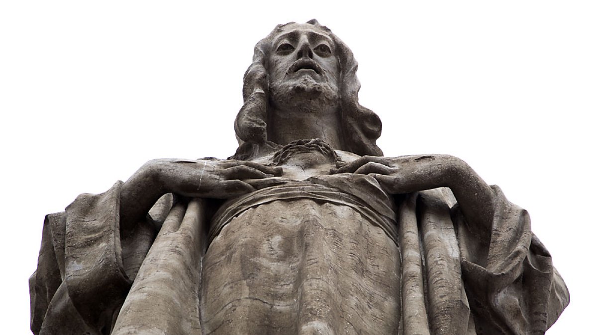 Monumento del Corazón de Jesús, en lo alto de la torre de la Catedral. ARZOBISPADO DE VALLADOLID