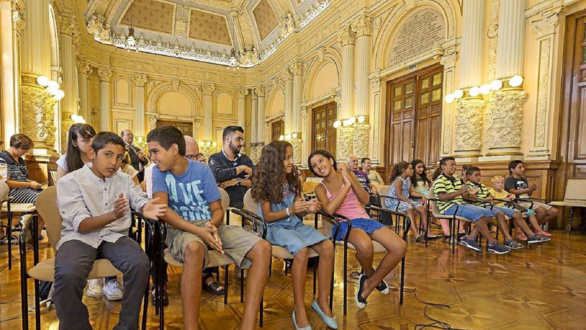 Recepción de los niños saharauis en el Ayuntamiento de Valladolid.-Miguel Ángel Santos