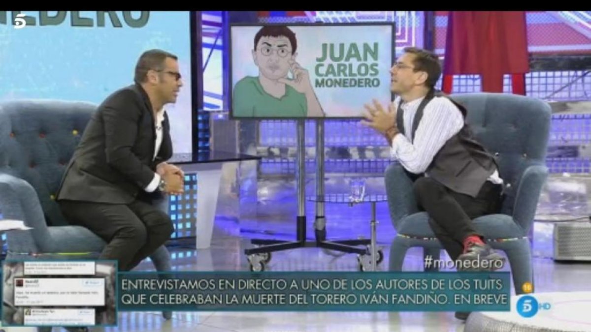 Juan Carlos Monedero y Jorge Javier Vázquez en el programa de Sálvame Deluxe del pasado sábado. / TELECINCO.-TELECINCO