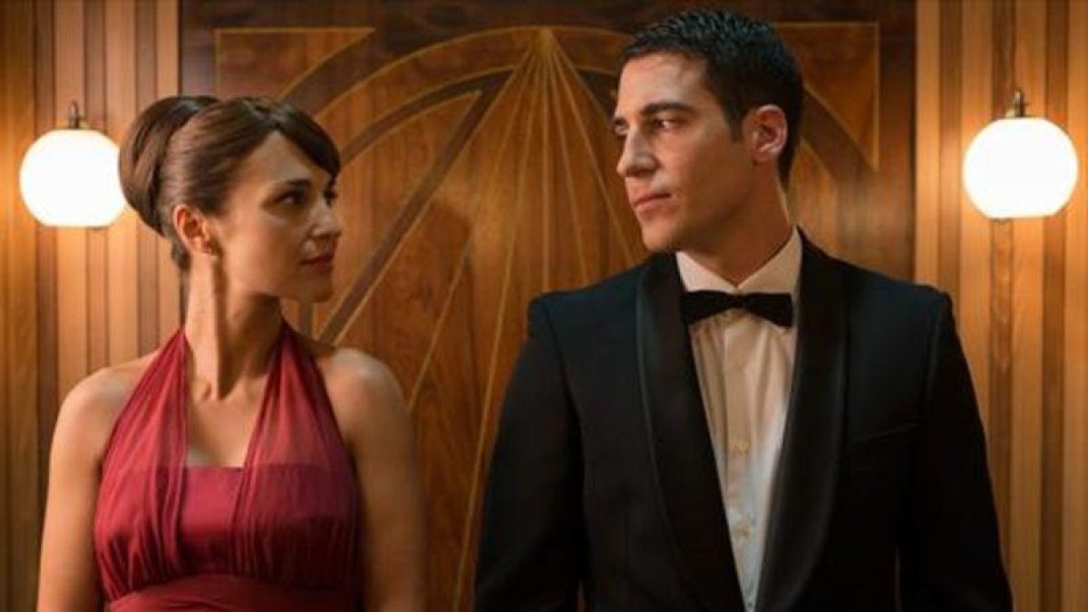 Paula Echevarría y Miguel Ángel Silvestre, en 'Velvet'.-ATRESMEDIA