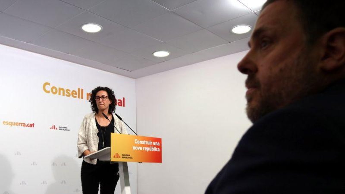 Marta Rovira y Oriol Junqueras, en el Consell Nacional de ERC.-ACN