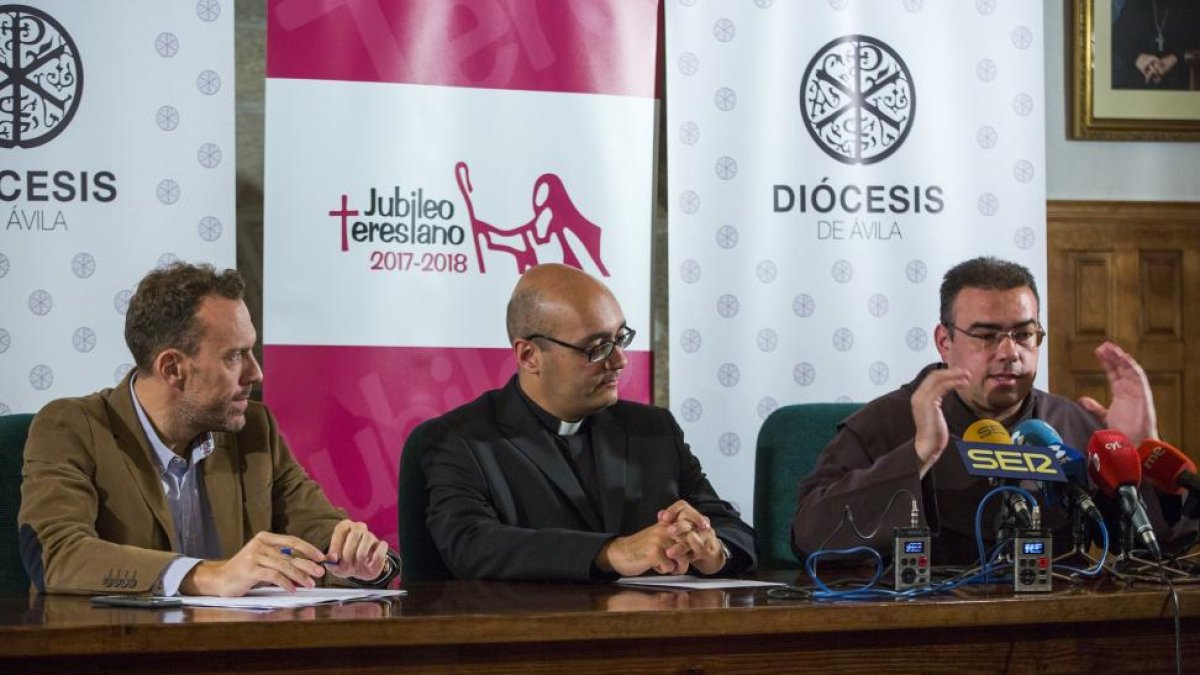 Presentación del Año Jubilar Teresiano.-ICAL