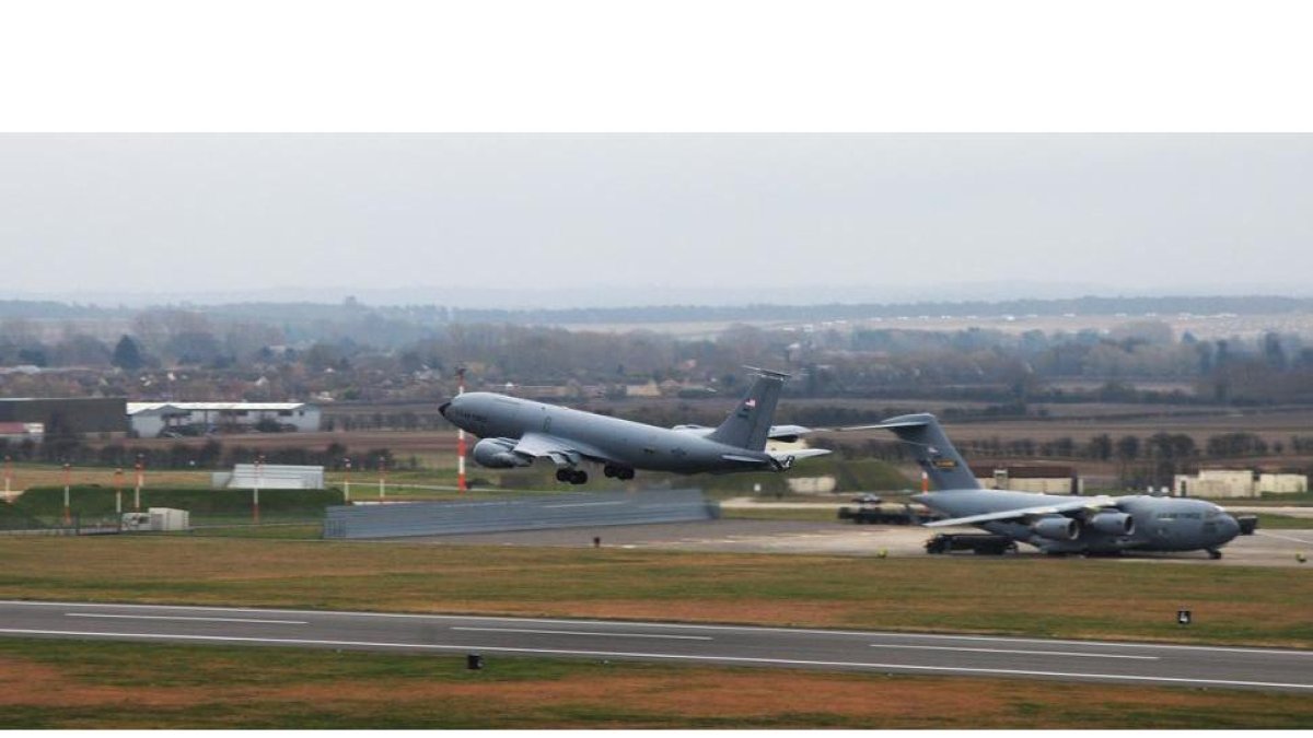 Base aérea británica.-EL PERIÓDICO