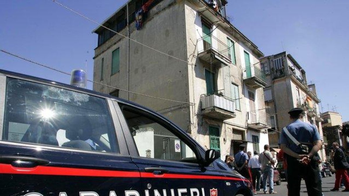 Carabineros italianos, en acción.-AP