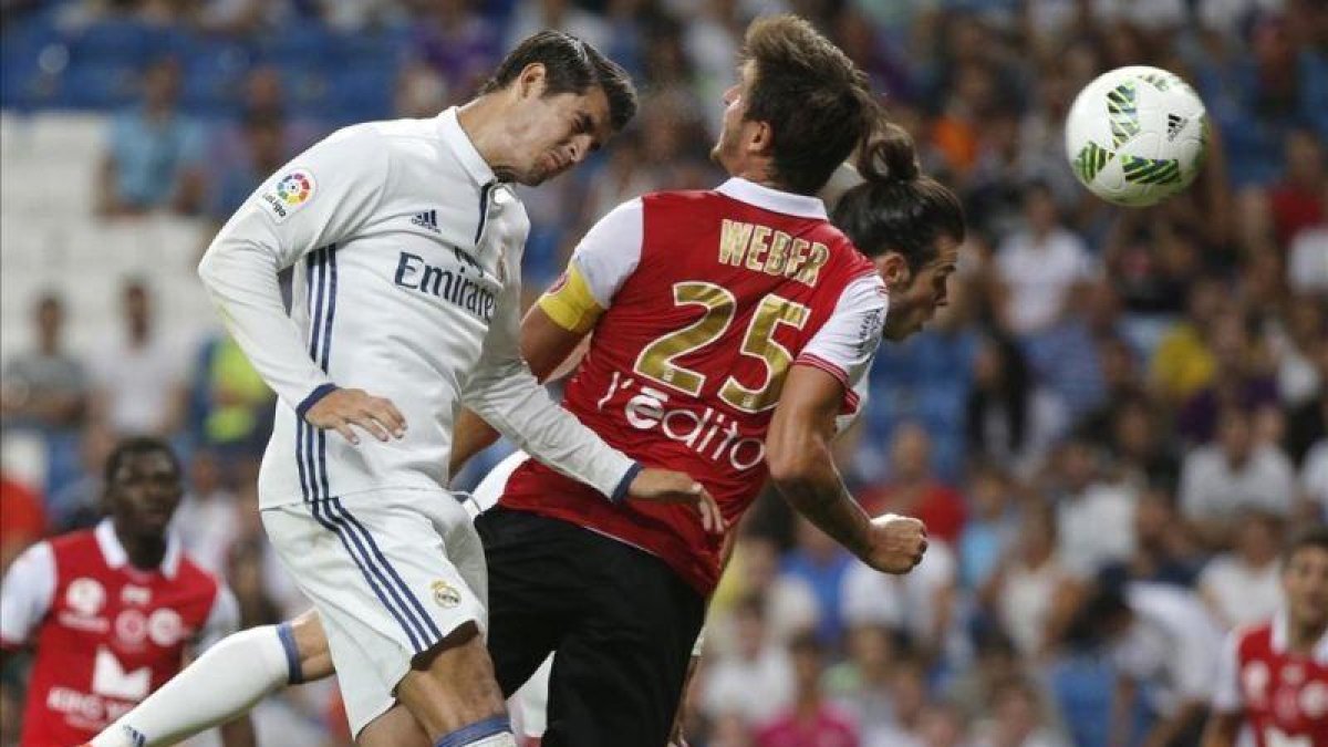 Morata marca su único gol de la temporada ante el Stade Reims, en el trofeo Bernabéu.-MARISCAL / EFE