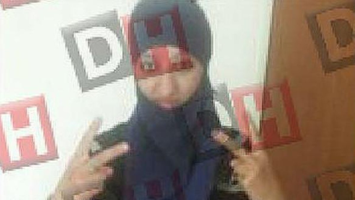 Hasna Aitboulahcen, prima de Abdelhamid Abaaoud, cerebro de los atentados de París.-