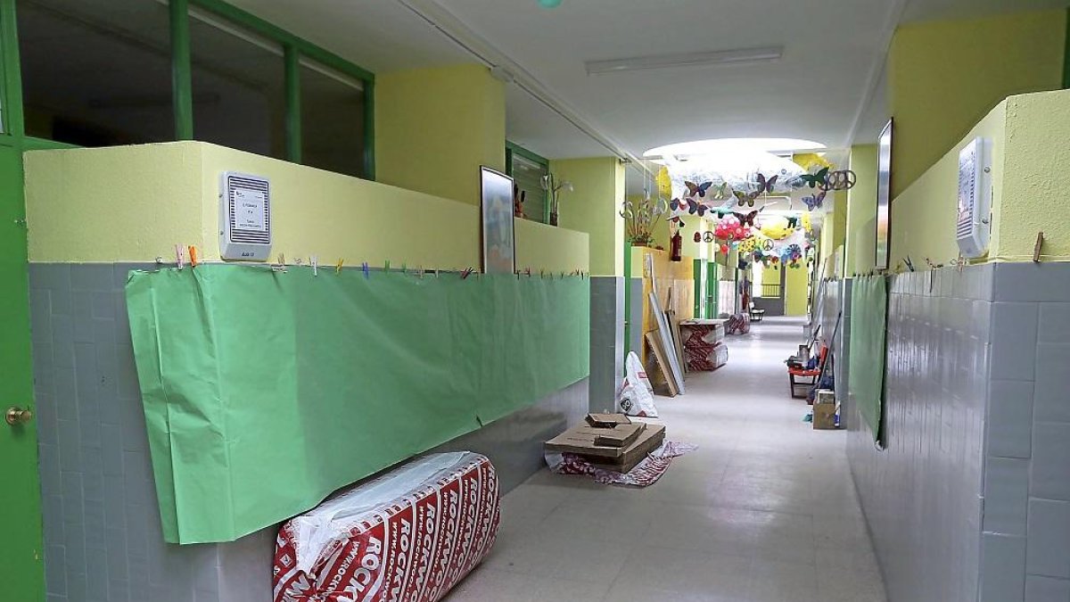 Obras en el colegio público Pablo Picasso del barrio de Las Delicias.-ICAL