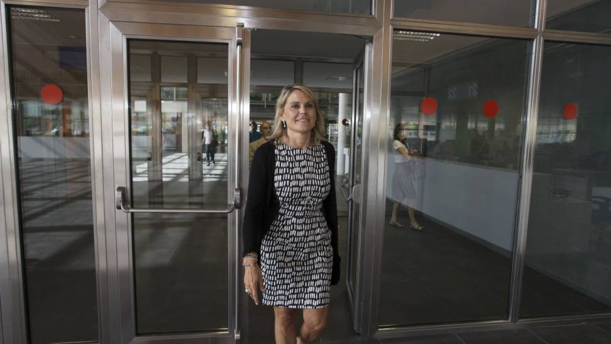 La delegada especial de la Agencia Tributaria en Castilla y León, Georgina de la Lastra, asiste a la apertura al público de la Delegación Especial de la Agencia Tributaria en Castilla y León-Ical