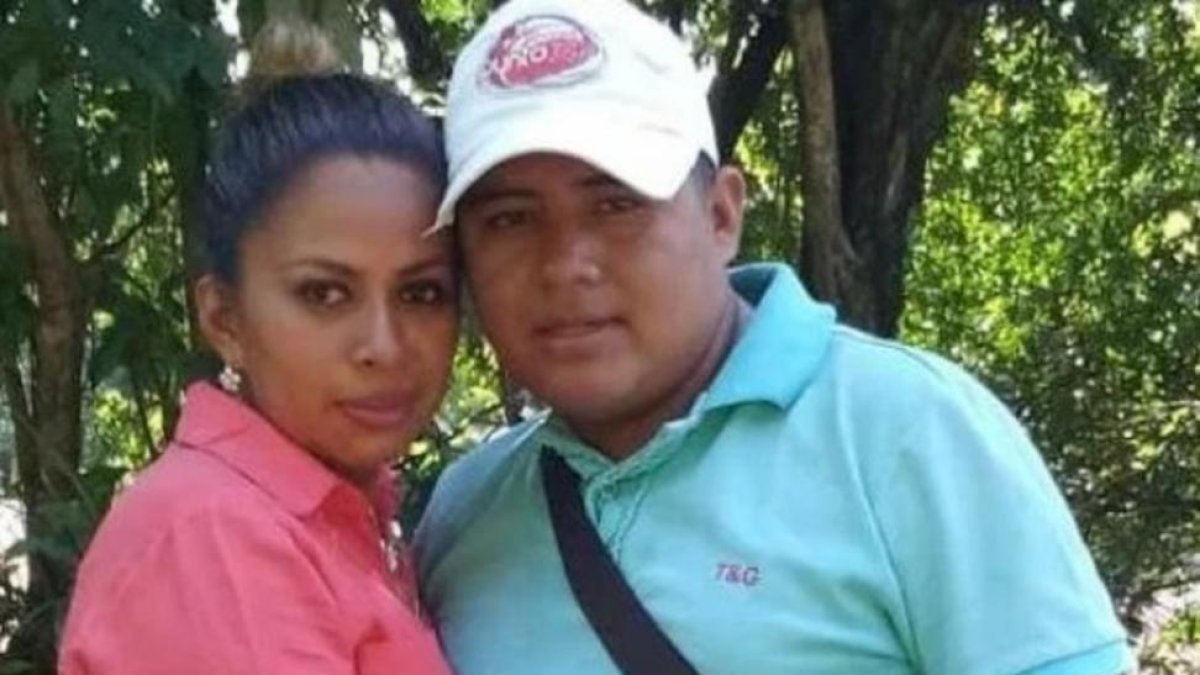 Hamilton Hernández y Ermelinda González.-TWITTER