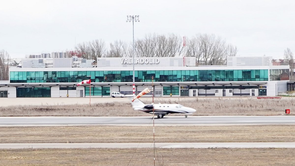 Aeropuerto de Villanubla en Valladolid.- ICAL