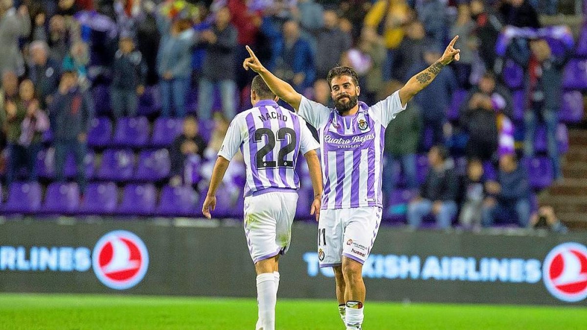 Verde, hoy titular ante el Mallorca, celebra su gol ante el Espanyol.-PABLO REQUEJO
