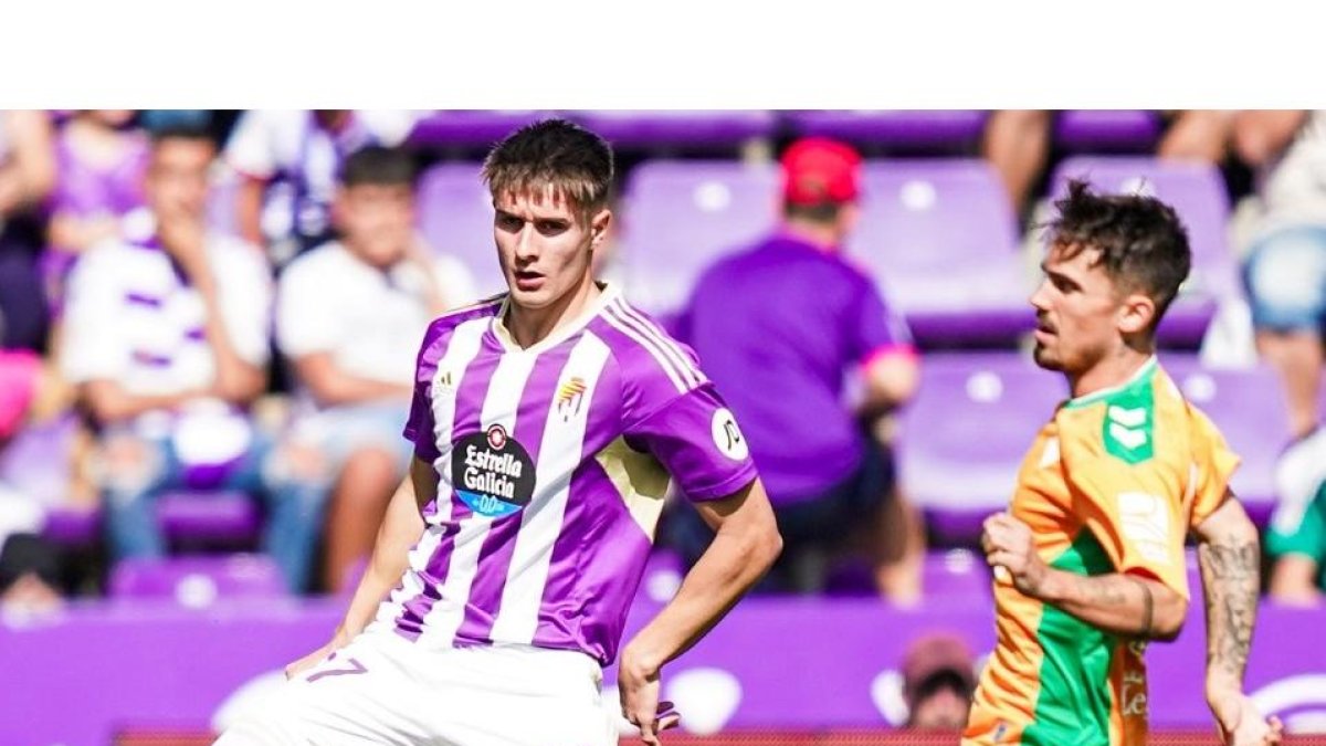 Iván Fresneda, en un partido de la pasada campaña. / RVCF