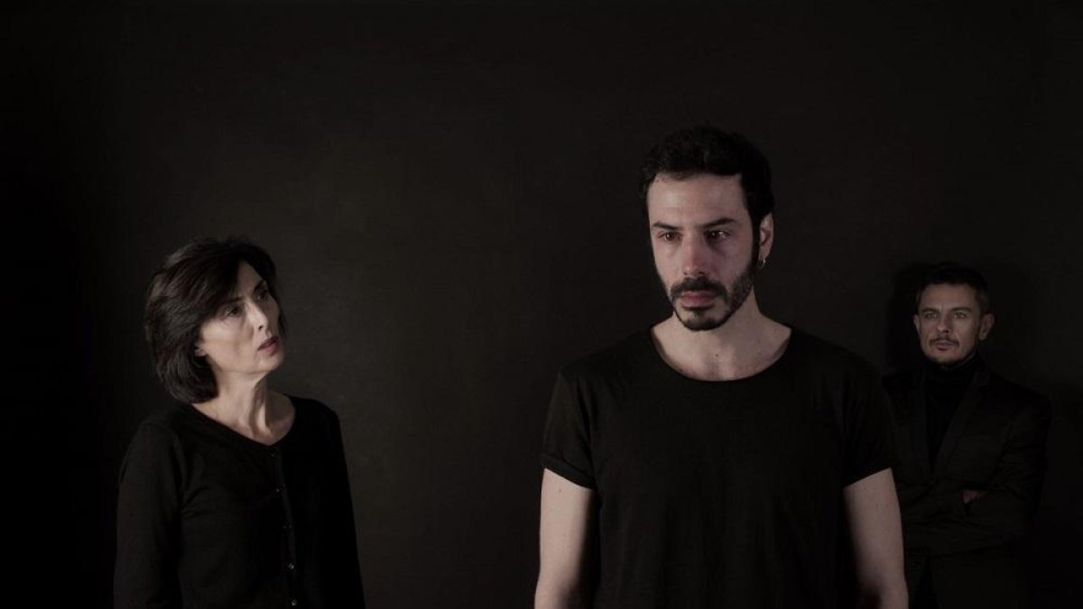 Isabel Ampudia, Sergio Pozo y Mauricio Bautista en ‘Veneno para ratones’.-E.M.