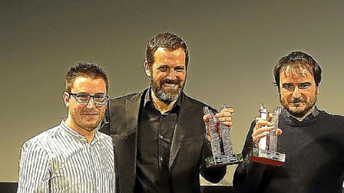 Aitor Arregui y José Mari Goenaga recogen el premio ‘Directores del Siglo XXI’.-E.M.