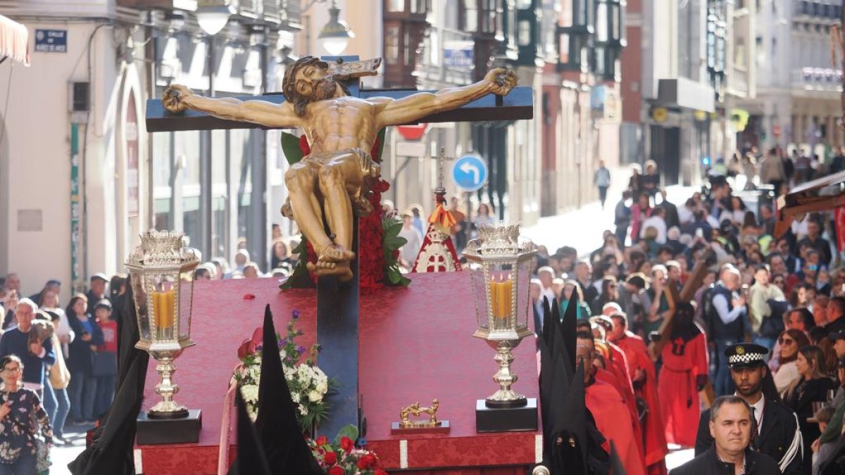 Procesión del Santísimo Cristo de la Preciosísima Sangre y María Santísima de la Caridad. PHOTOGENIC