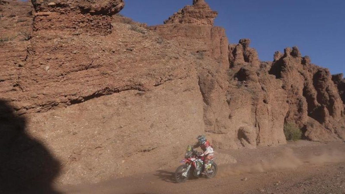 Joan Barreda (Honda), en un momento de la tercera etapa.-EFE / DAVID FERNÁNDEZ