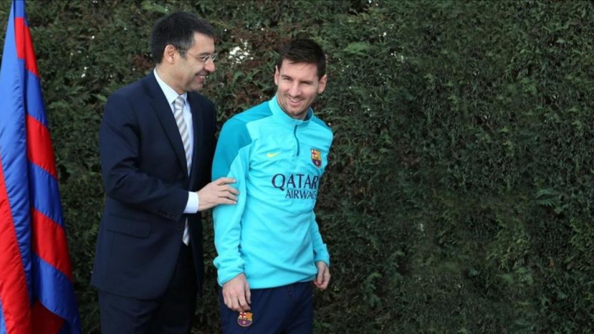 Bartomeu y Messi, en la ciudad deportiva del Barcelona-FC BARCELONA
