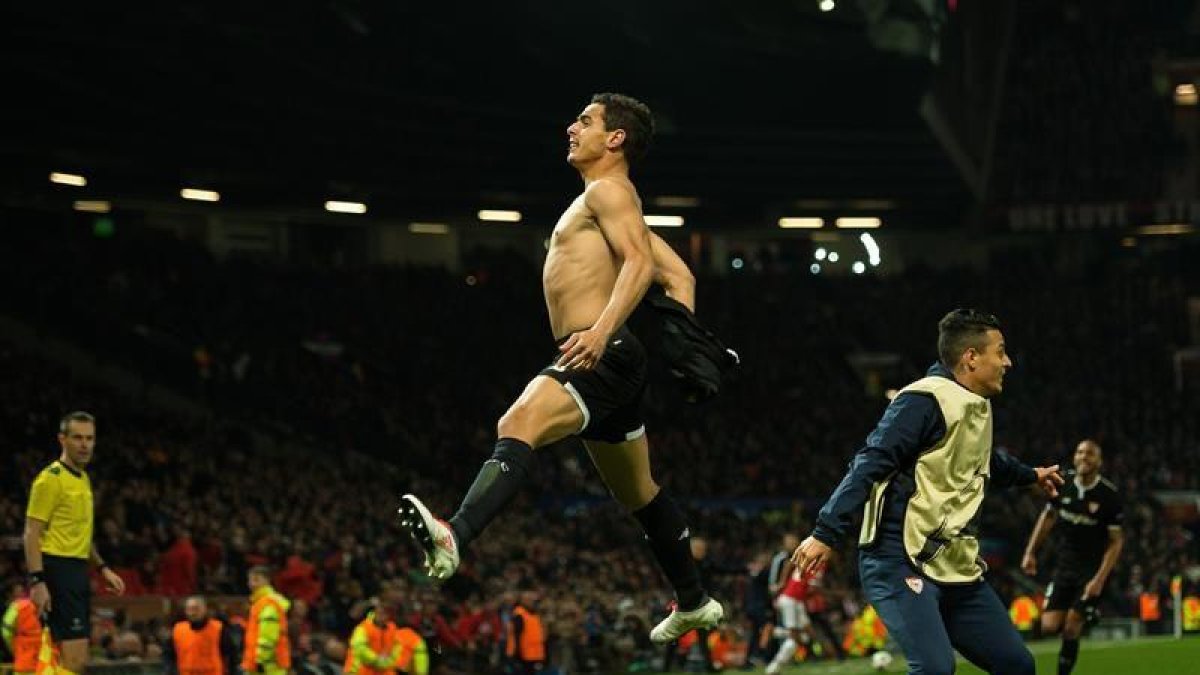 Wissam Ben Yedder celebra su segundo gol.-EFE