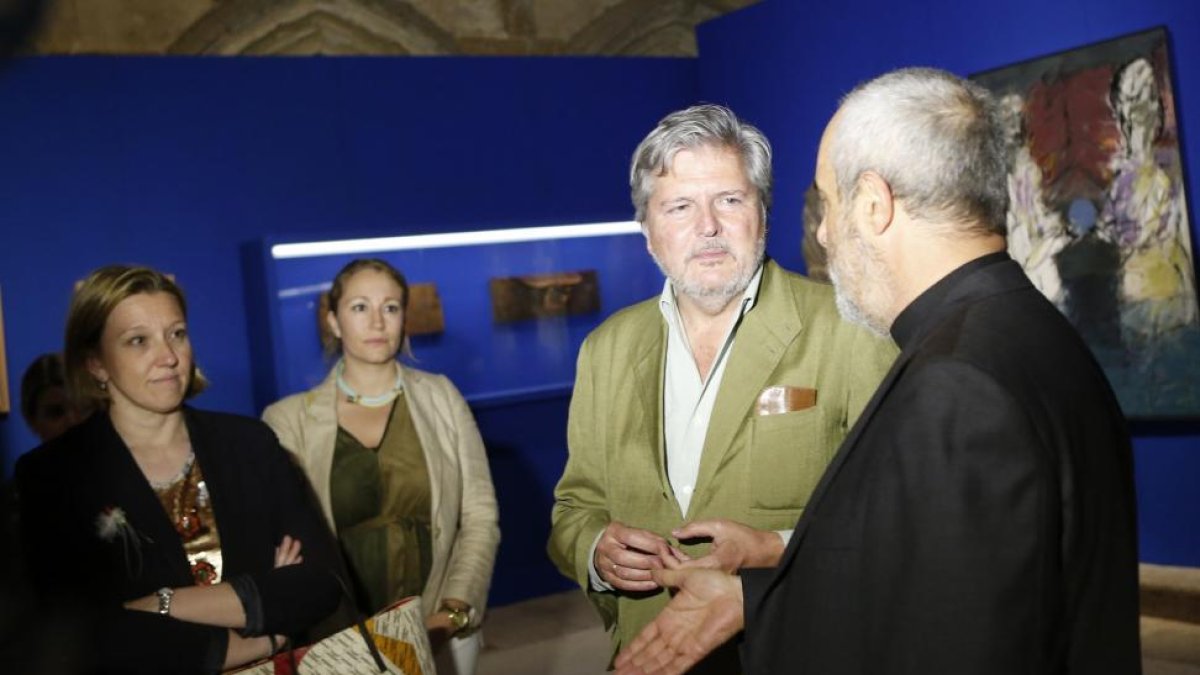 Fernando Martínez-Maíllo, y el cabeza de candidatura del PP al Congreso de los Diputados por Palencia y ministro de Educación, Cultura y Deporte en funciones, Iñigo Méndez de Vigo.-ICAL