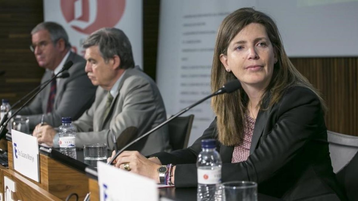 Susana Monje, vicepresidenta económica del Barça, en el Col.legi de Economistes.-JOAN CORTADELLAS