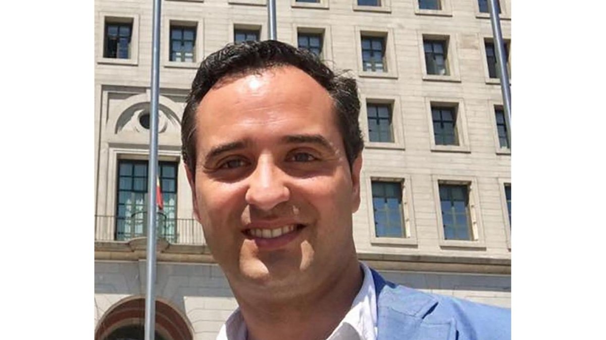 El alcalde de Serrada, César López.-EL MUNDO