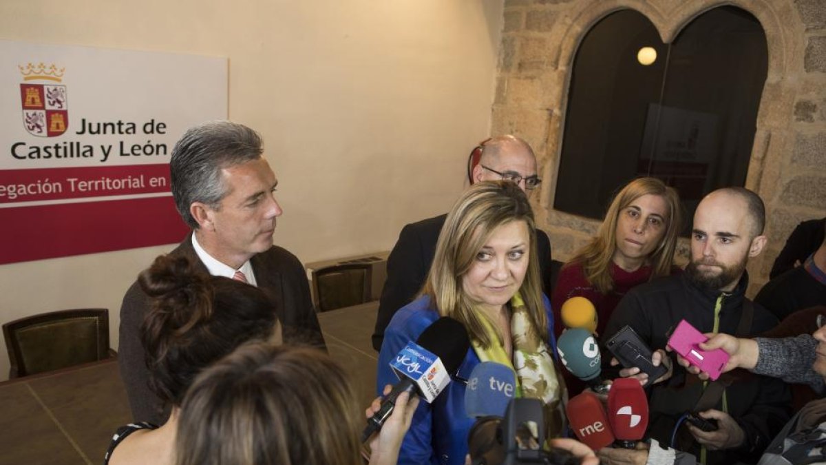 La consejera de Economía y Hacienda, Pilar del Olmo, informa sobre las gestiones en relación a Nissan.-ICAL