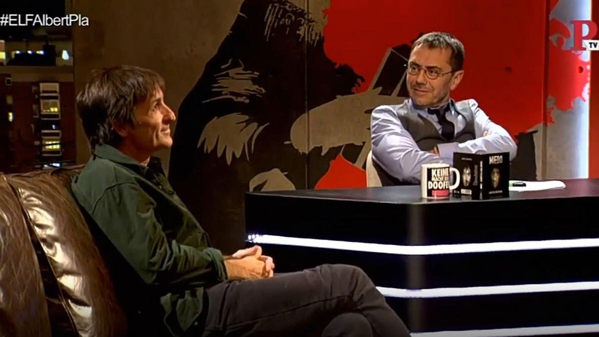 Captura de pantalla de la entrevista de Monedero a Albert Pla en el programa En la frontera.-