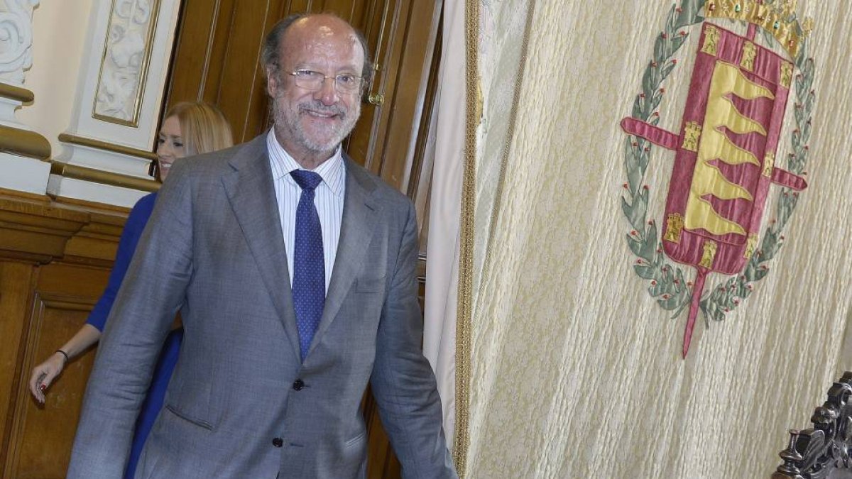 El alcalde de Valladolid, Francisco Javier León de la Riva-Efe
