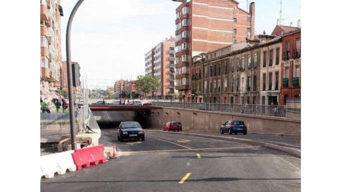 Túnel de vehículos de San Isidro.-E.M