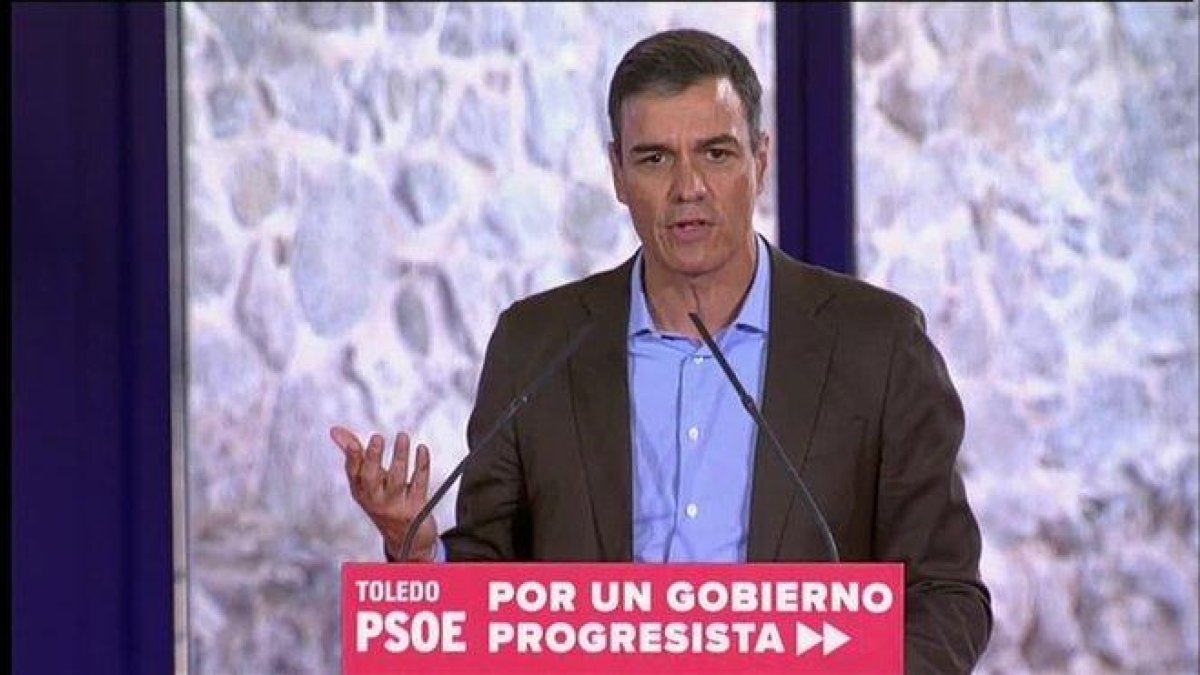 El presidente del Gobierno en funciones, Pedro Sánchez, ha pedido hoy a Unidas Podemos que asuma su resultado electoral y dé un paso al frente para desbloquear la investidura-EFE