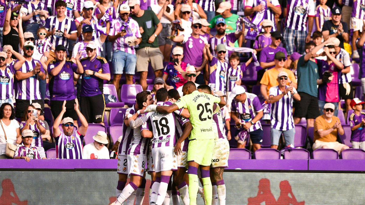 Celebración de gol del Real Valladolid.