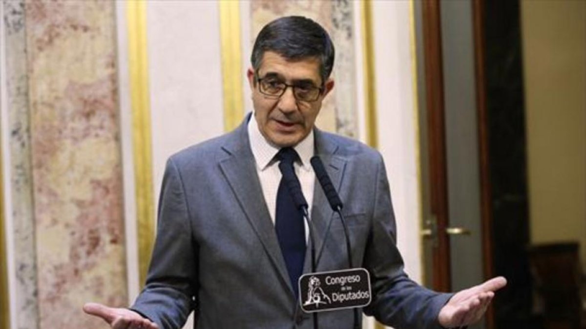 El presidente del Congreso de los Diputados, Patxi López, ayer, en rueda de prensa.-JUAN MANUEL PRATS