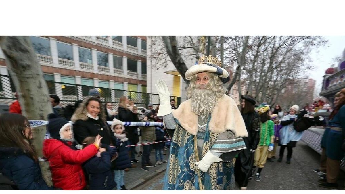 El rey Melchor, en una imagen de archivo durante la cabalgata del año pasado en Valladolid.