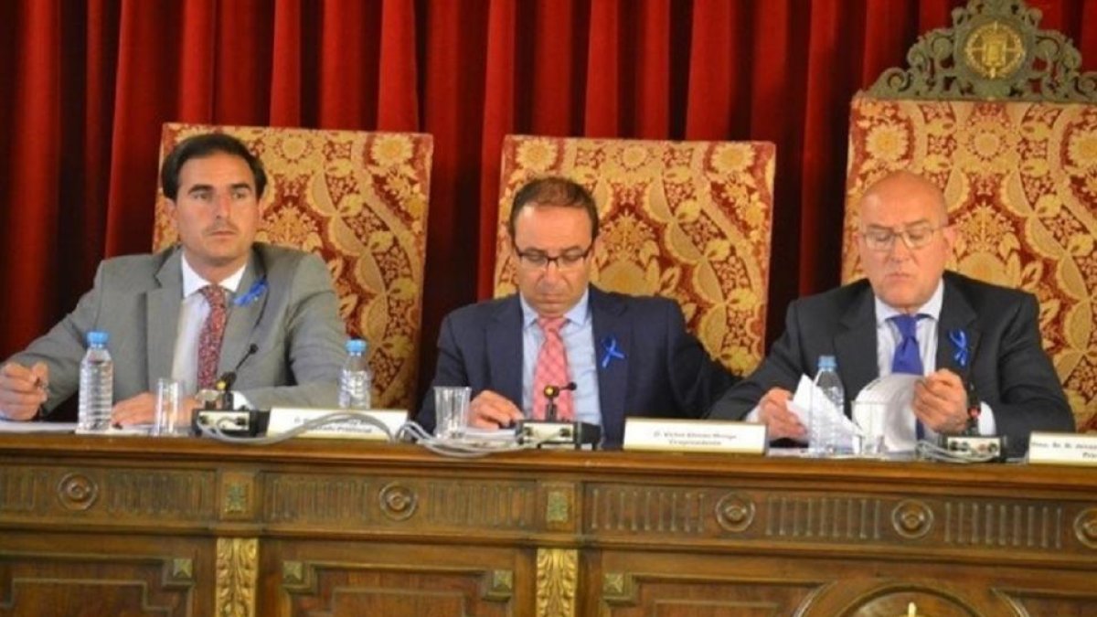 Momento del Pleno en la Diputación de Valladolid.-EUROPA PRESS