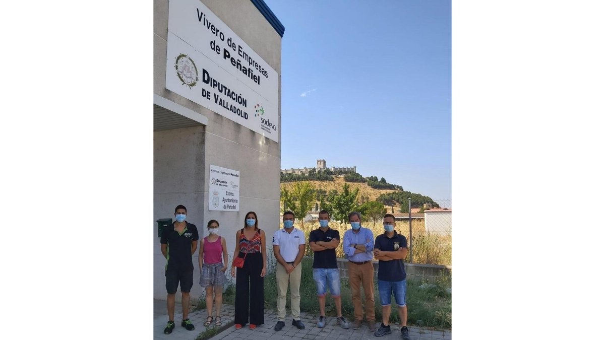 Visita de la presidenta de SODEVA al Polígono Industrial de Peñafiel. - DIPUTACIÓN DE VALLADOLID.